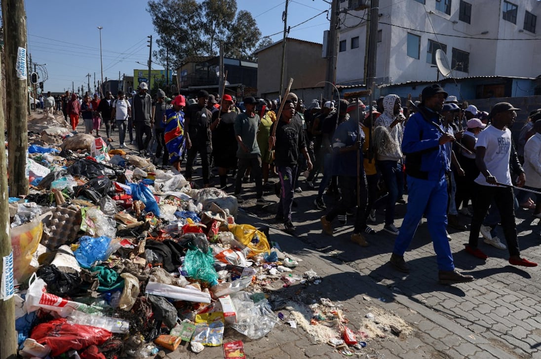 A maioria dos africanos se opõe ao emprego de imigrantes e à admissão de refugiados.