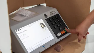 Quando o Brasil começou a usar urna eletrônica?