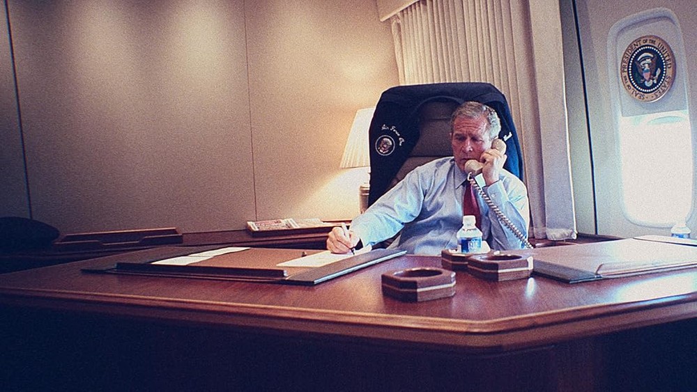 11 de Setembro: No Gabinete de Crise do Presidente mostra os ataques sob a perspectiva de Bush e outros homens do governo — Foto: Reprodução/Prime Video