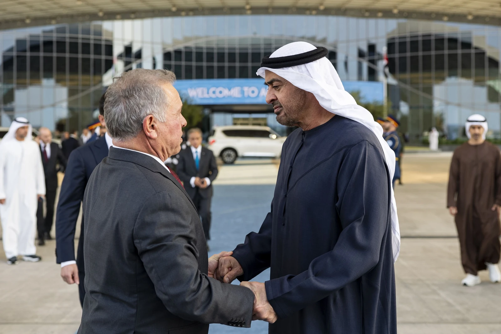 O rei Abdullah da Jordânia adverte contra a anexação israelense da Cisjordânia em conversas com o presidente dos EAU