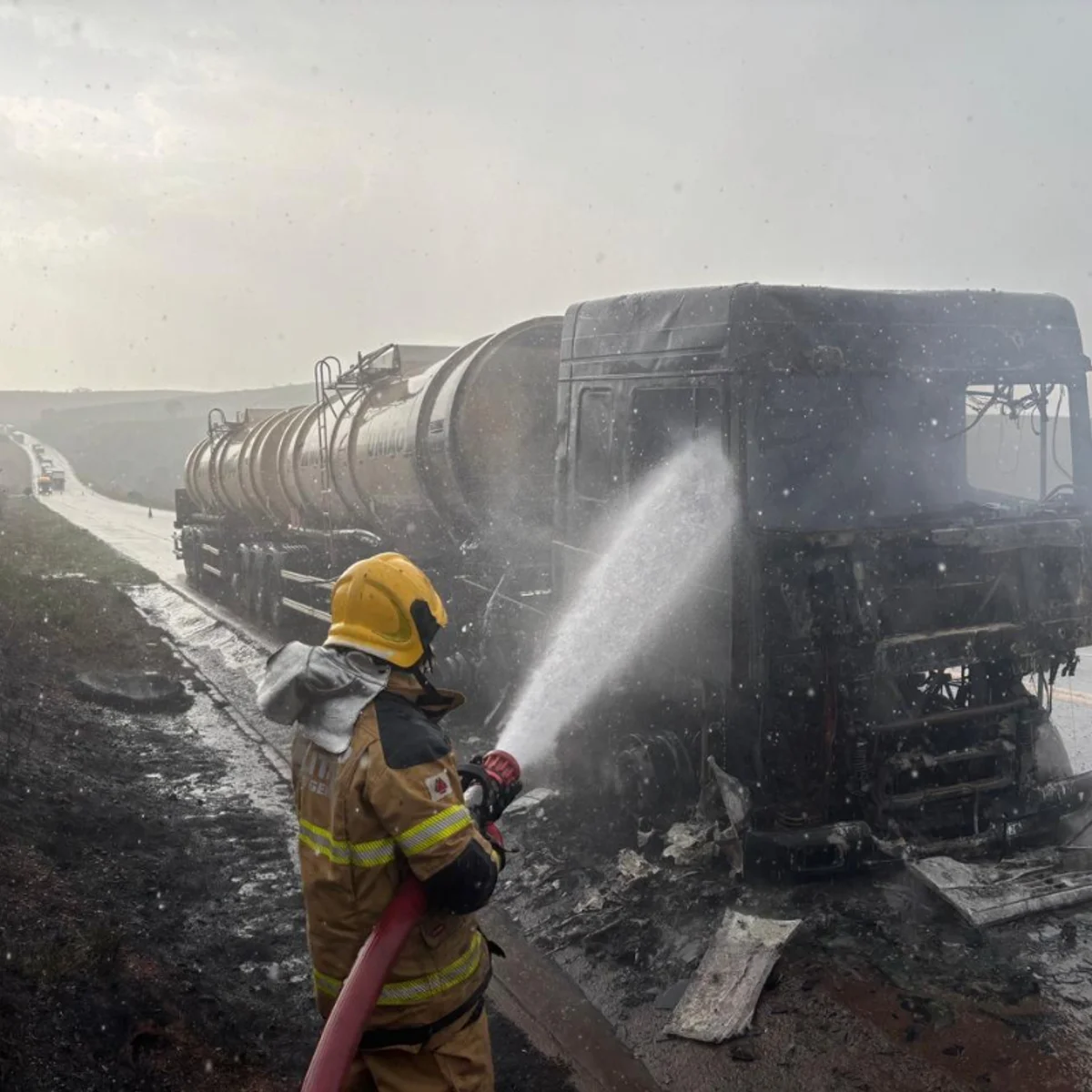 Especialista explica cuidados para transportar cargas químicas nas rodovias