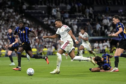 Homem do Reino Unido se declara culpado por usar fórum online para incentivar estupro de mulheres inconscientes
