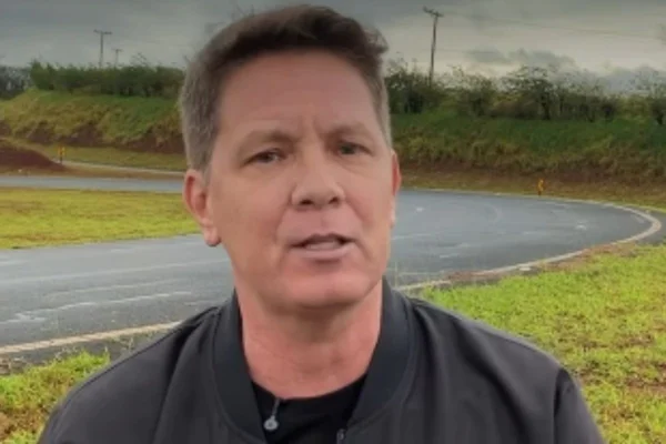 Dark Horse: José de Abreu provoca Mario Frias em meio a suspeita de desvio
