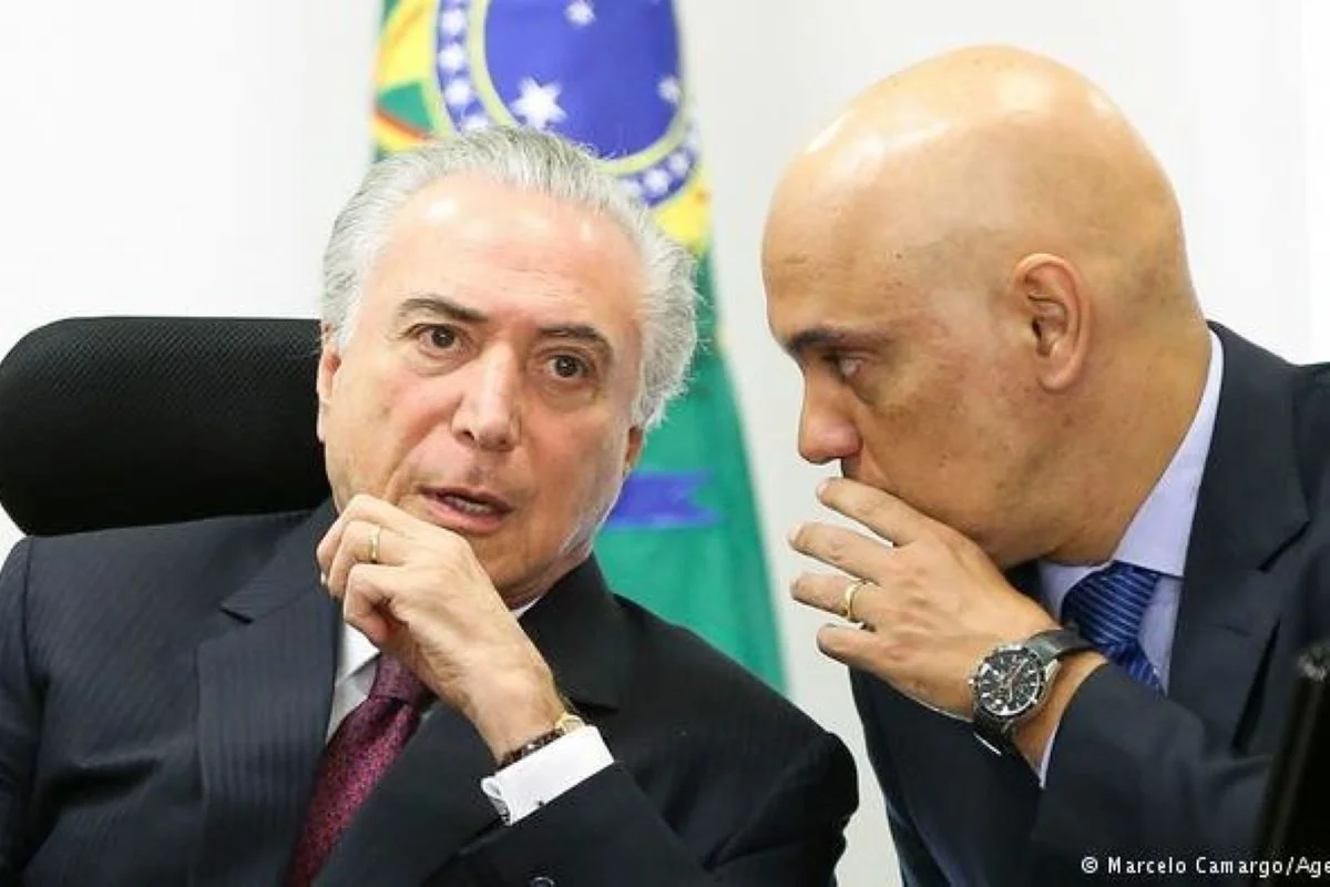 foto colorida de Michel Temer, então presidente da República, e Alexandre de Moraes, ministro do STF
