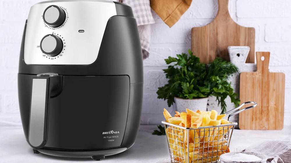 A Britânia BFR38 é a air fryer mais vendida da Shopee — Foto: Divulgação/Britânia
