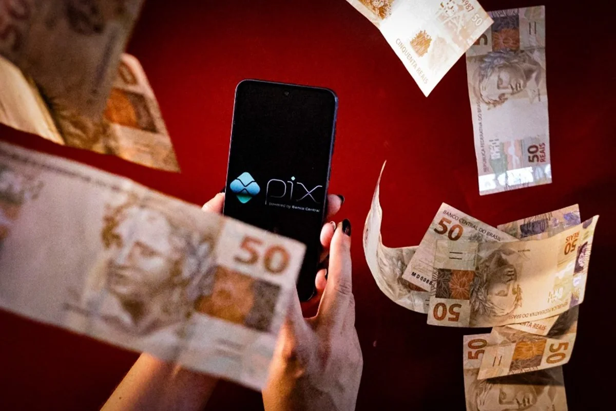Imagem da matéria: Mulher leva golpe da "falsa audiência" e fica no prejuízo de R$ 3 mil no DF