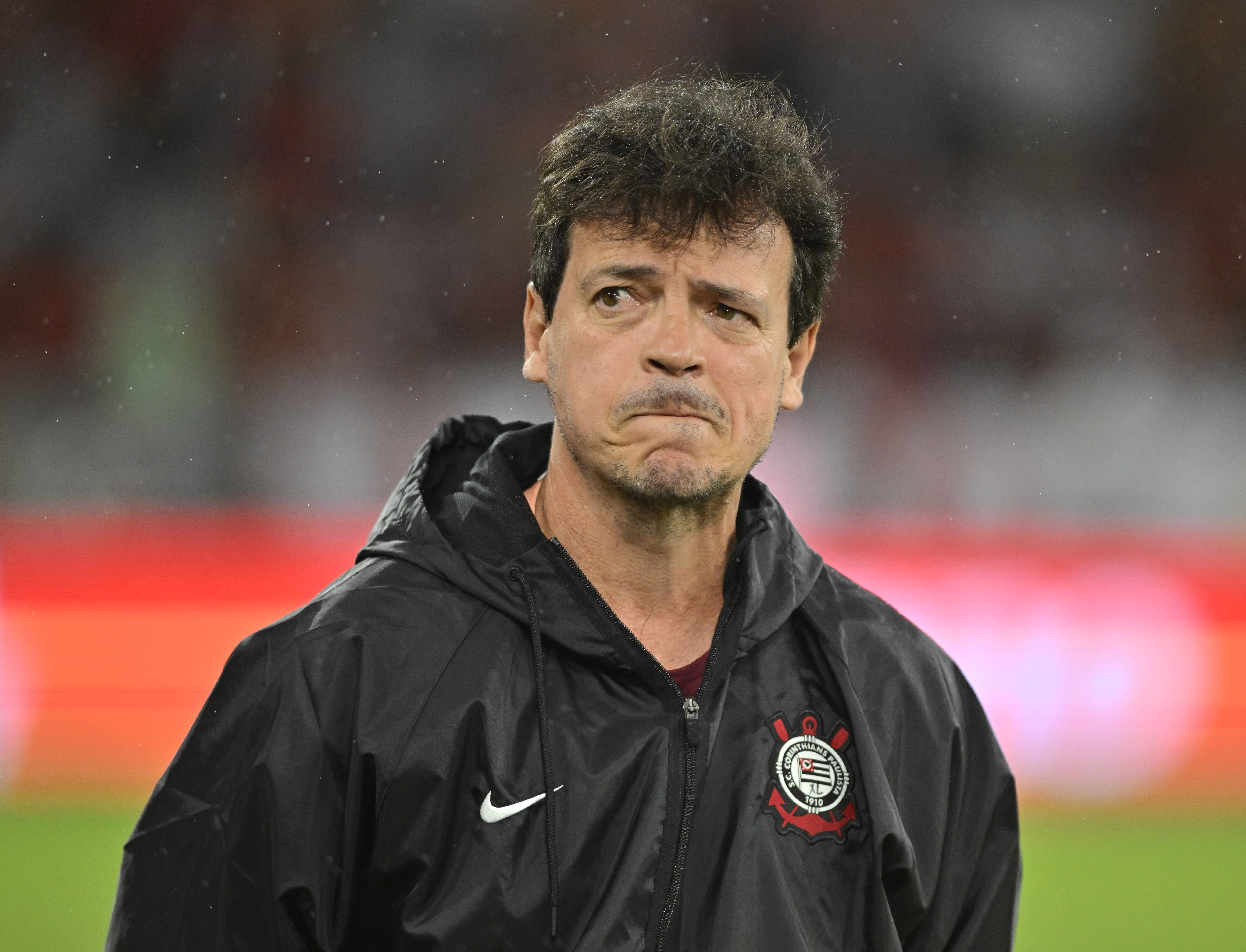 Diniz admite incômodo com sequência do Corinthians, mas diz: "Derrotas estão servindo de lição"