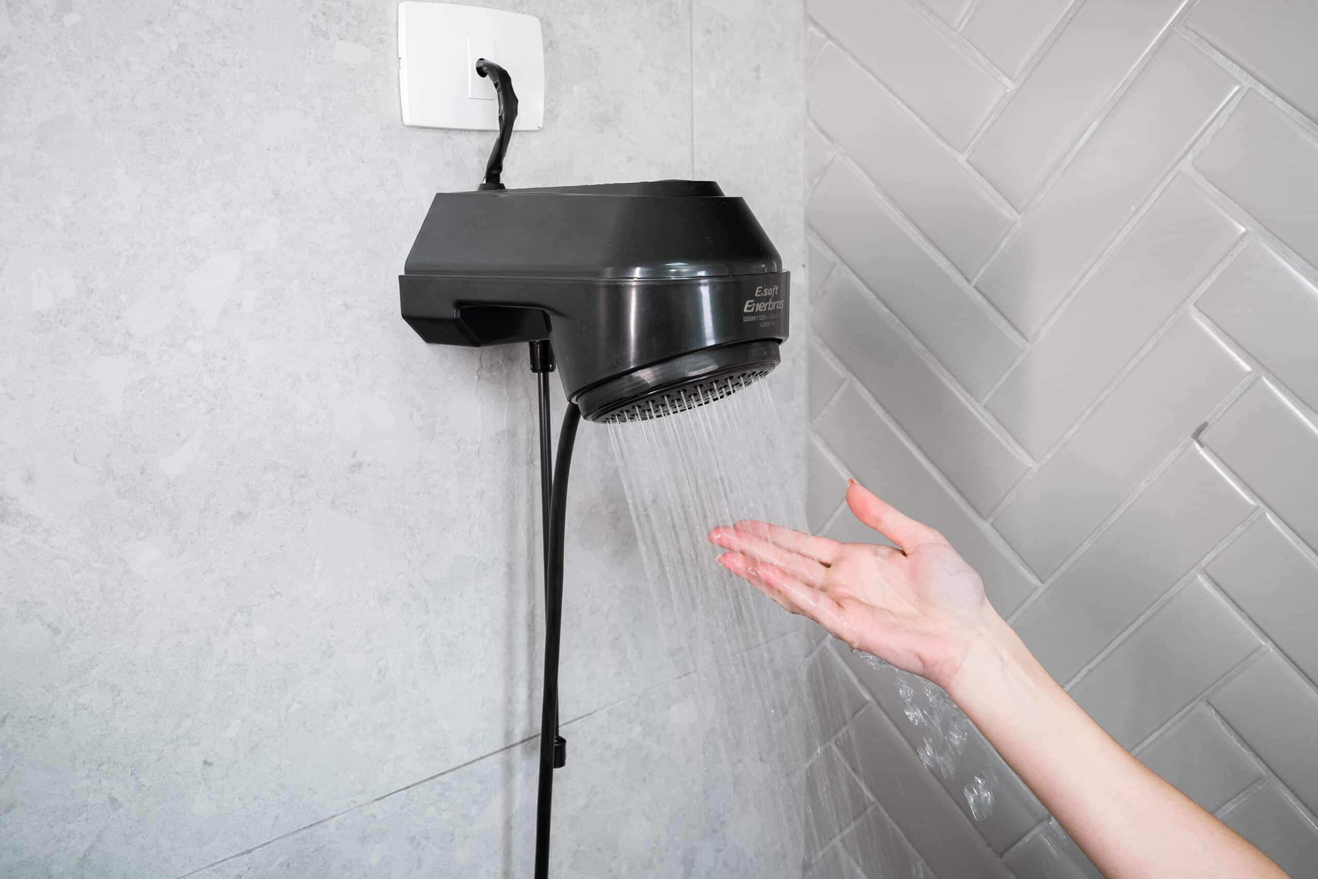 Melhor chuveiro elétrico 220V: top 12 para comprar em 2026