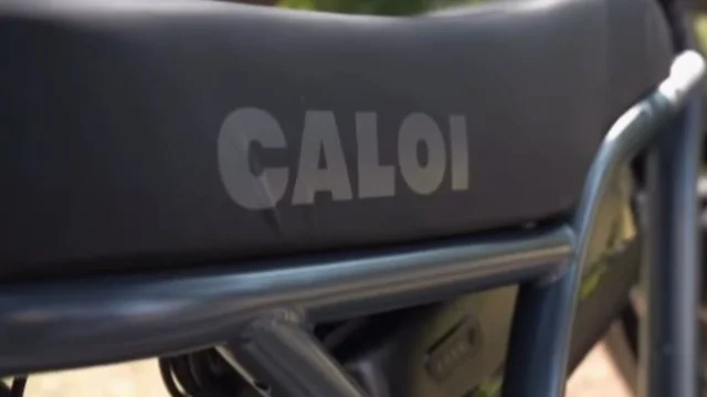 Nova Mobylette elétrica precisa de CNH e emplacamento? Descubra