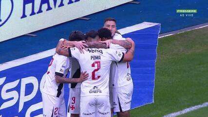 Aos 34 min do 2º tempo - gol de dentro da área de Facundo Colidio do Vasco contra o Grêmio