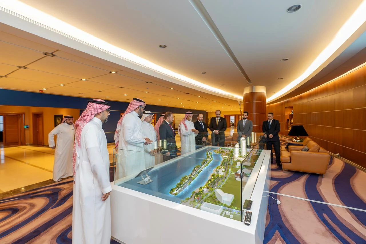 A inflação da Arábia Saudita manteve-se em 1,8% em agosto, enquanto os custos de habitação e alimentos subiram