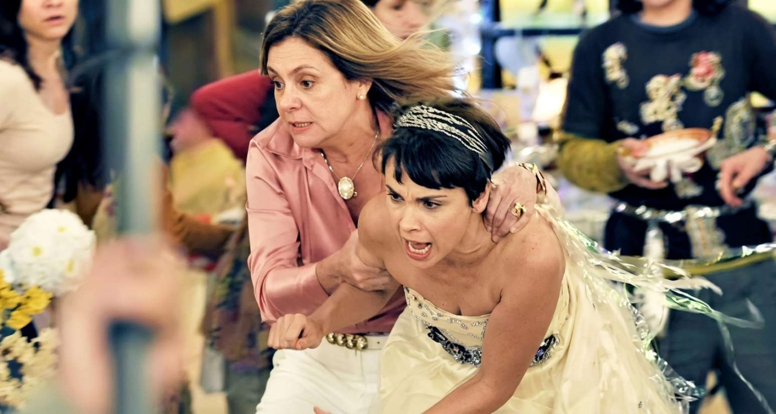 Grande propulsor de 'Avenida Brasil' em 2012, o duelo entre Carminha (Adriana Esteves) e Nina/Rita (Débora Falabella) não existirá na continuação da novela