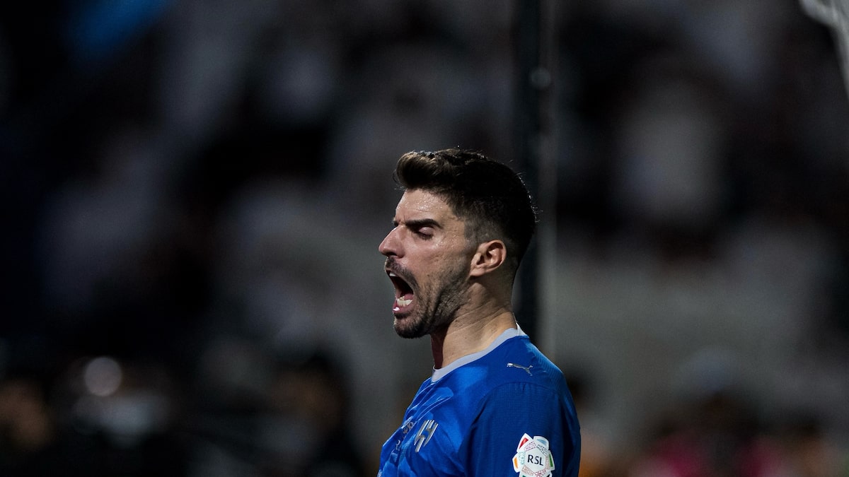 Torcedores rivais provocam Rúben Neves com morte de Diogo Jota; Cristiano Ronaldo defende jogador