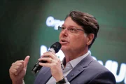 Kiko Caputo promete aumentar auxílio-alimentação dos servidores