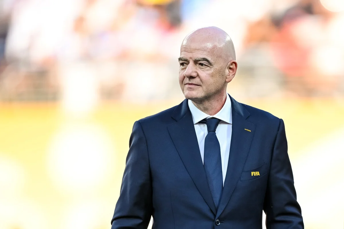 Federação da Noruega acusa Infantino, presidente da Fifa, de abuso de poder
