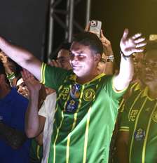 Flávio Bolsonaro rebate viagem em jato de Vorcaro e diz que aeronave era de Willer Tomaz Foto: GENIVAL FERNANDES VIEIRA/UAI FOTO/ESTADÃO CONTEÚDO