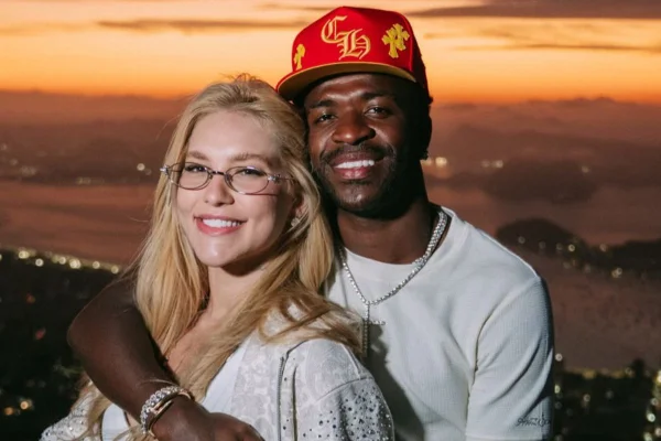 Vini Jr. é visto ao lado de influenciadoras horas após término com Virginia - destaque galeria