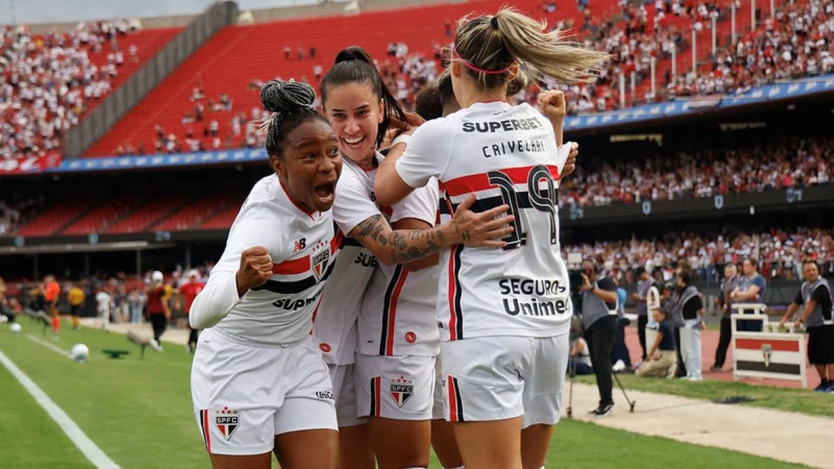 Brasileirão Feminino: após empate no jogo de volta, São Paulo leva o título