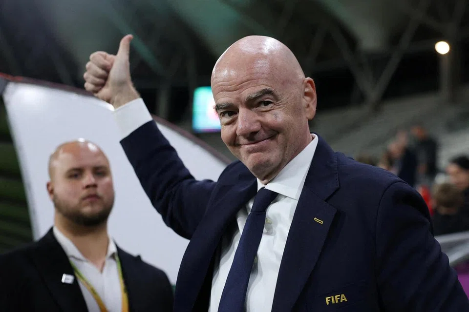 O chefe da FIFA, Gianni Infantino, poderia realizar um 'ato de Houdini' enquanto os críticos lutam para encontrar um candidato