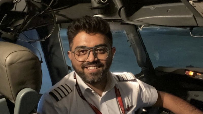 Indian pilot Smit Machchhar has been hailed as a hero for saving passengers despite being stabbed. Reuters