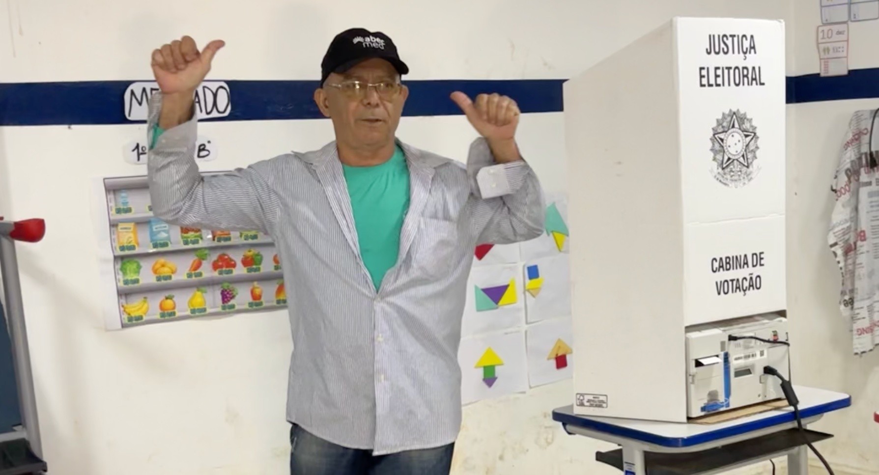 Taxista chega na véspera da eleição e é o primeiro a votar em Fernando de Noronha: 'Meu hobby a cada quatro anos'