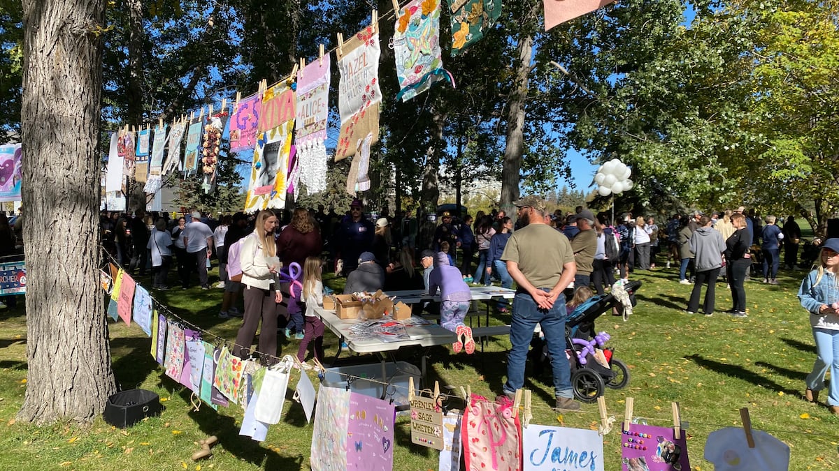 Hundreds gather in Saskatoon to honour babies lost to perinatal death