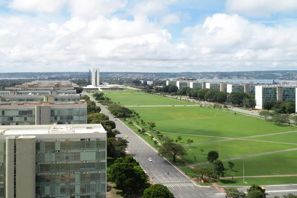 Programe-se: veja o que vai funcionar no DF neste domingo de Eleições