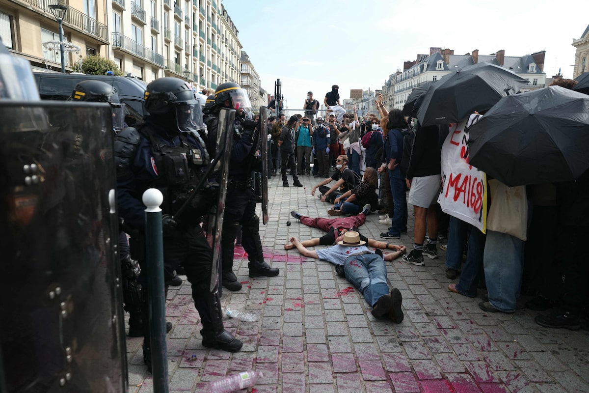 França tem dia nacional de protestos e atos estudantis se multiplicam pelo país