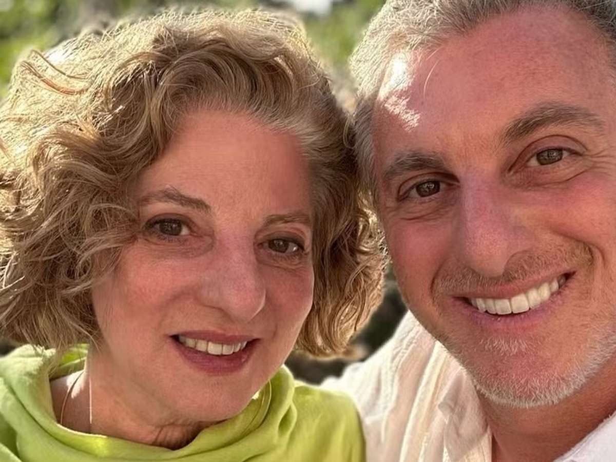 Mãe de Luciano Huck declara voto em Lula por temer homofobia que já atingiu o filho caçula