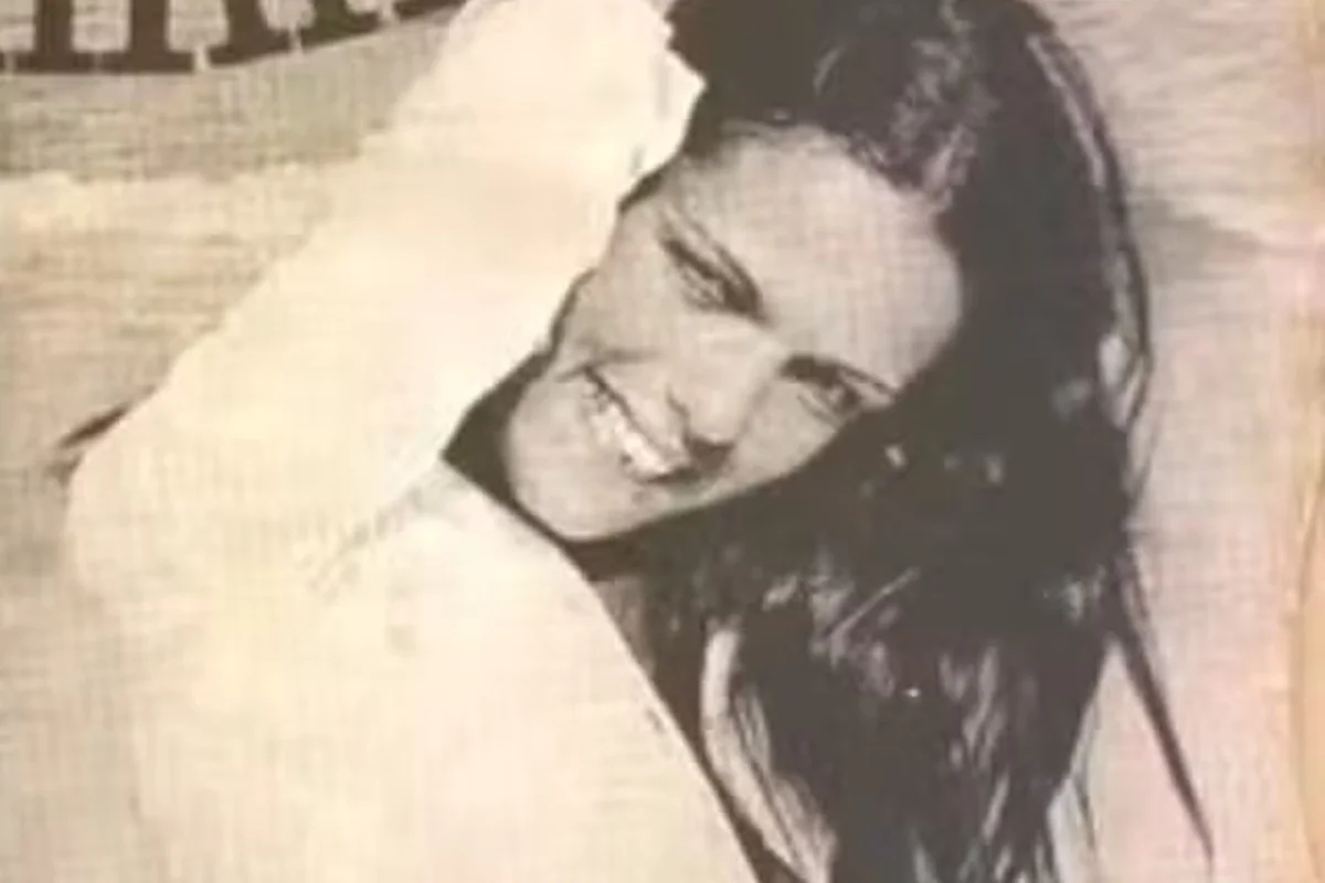 Morre Regininha, cantora do sucesso Teletema, tema da novela Véu de Noiva