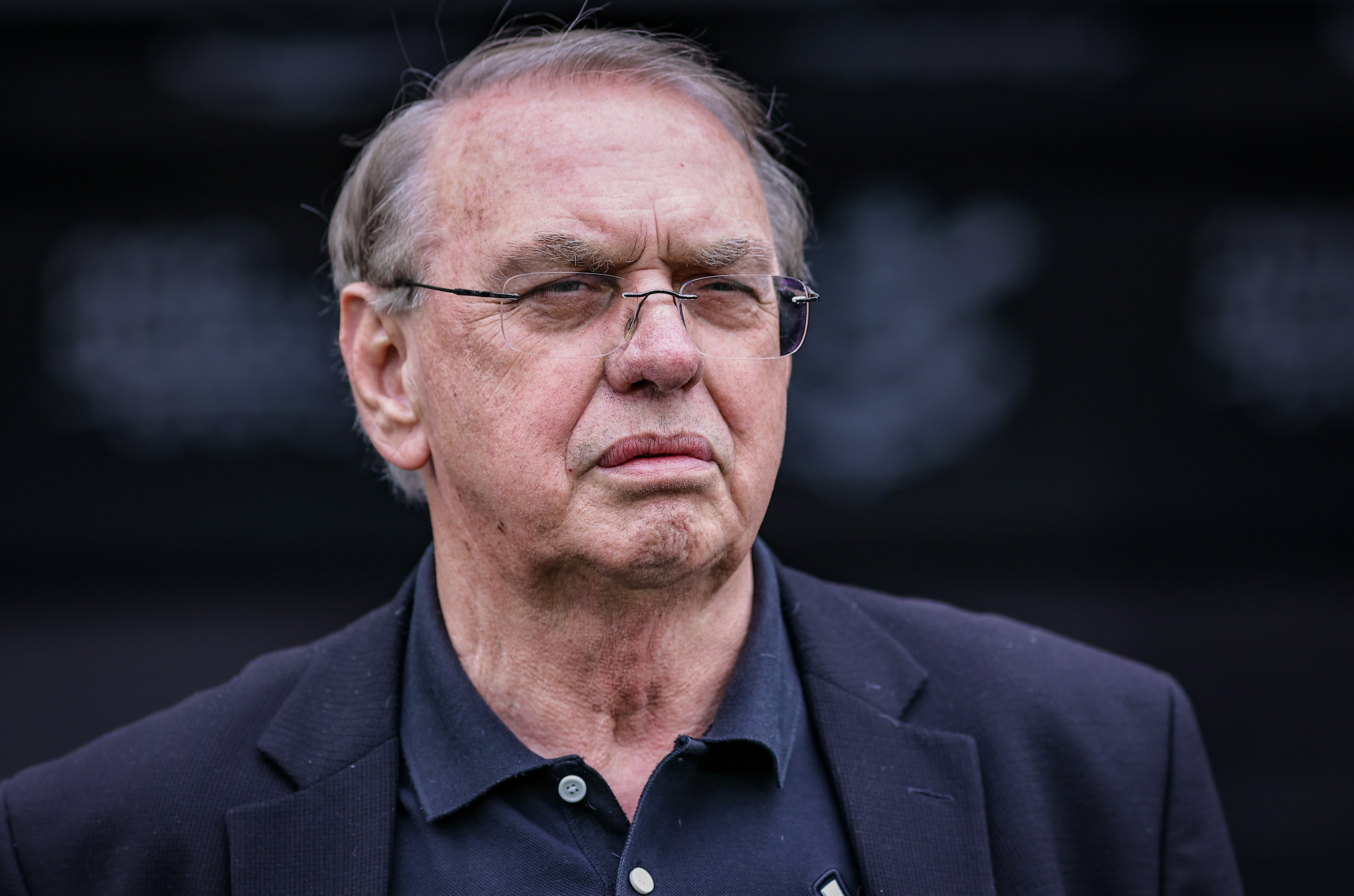 Corinthians assina com a Caixa, desbloqueia R$ 27 milhões e promete pagar salários em atraso