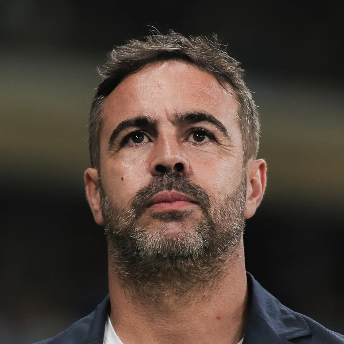 Artur Jorge acusa torcedor de xenofobia em Bragantino x Cruzeiro