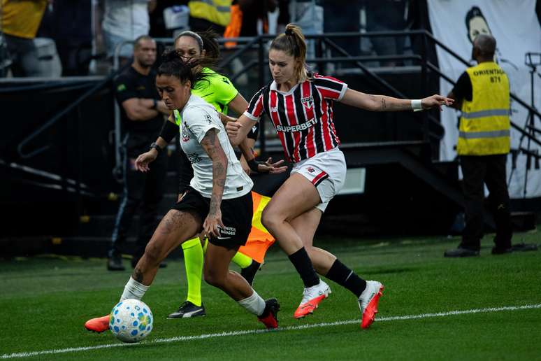 Corinthians precisa de feito inédito contra o São Paulo para conquistar Brasileirão Feminino