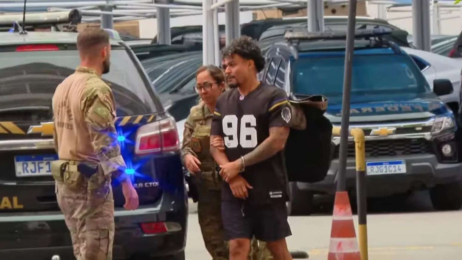 M&atilde;e e irm&atilde;o de Oruam s&atilde;o presos em opera&ccedil;&atilde;o da PF contra monop&oacute;lio de internet do Comando Vermelho