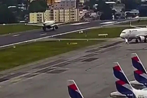 Aeroporto de Congonhas fecha parcialmente por causa de tempestade em SP