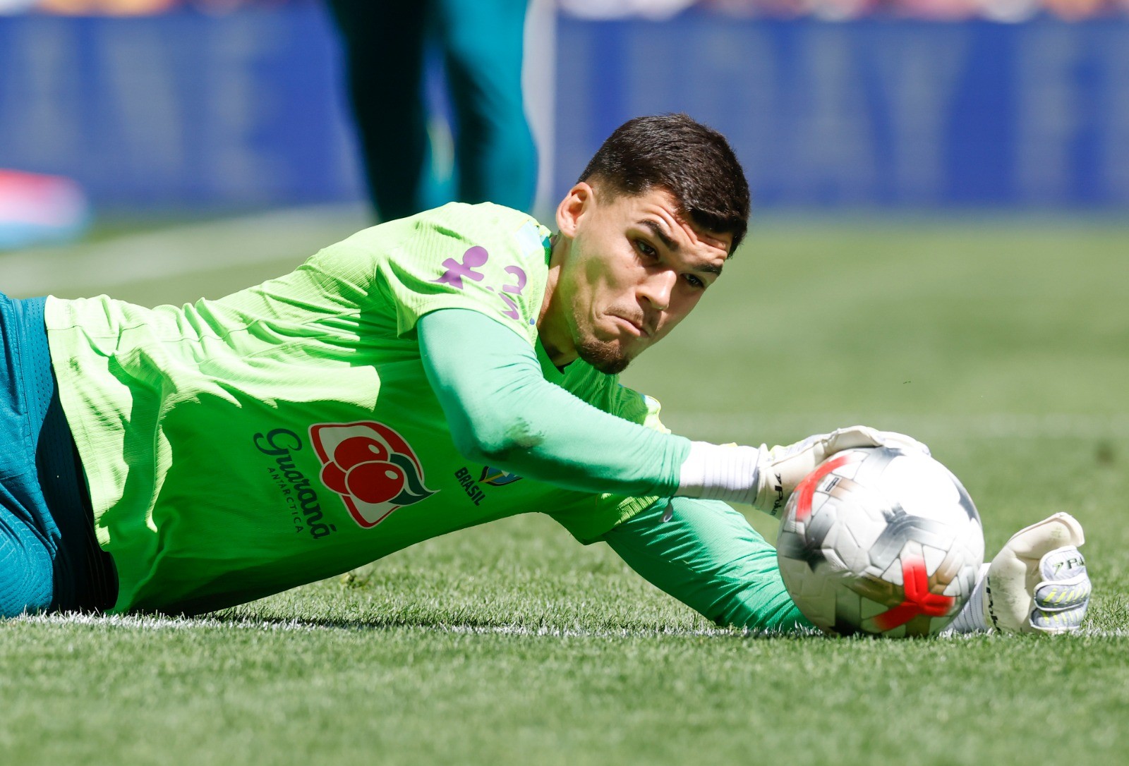 Brasil x Índia: falhas de Hugo e de Otávio jogam holofotes sobre Pedro Morisco, que estreia em amistoso