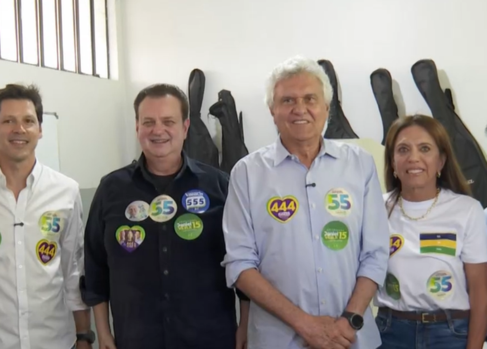 Candidato a presidente, Ronaldo Caiado vota em Goi&aacute;s