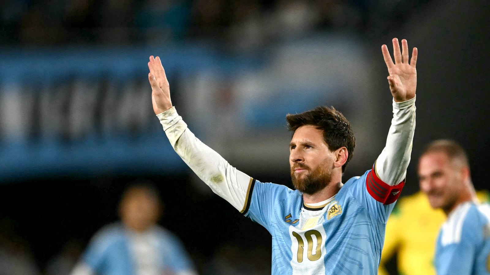 Lionel Messi encerra sua carreira internacional após jogar seu último jogo pela Argentina