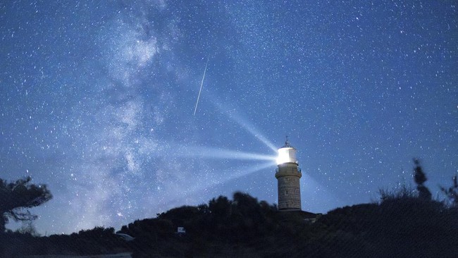 Oktober 2026 akan dipenuhi fenomena langit menarik, dari oposisi Saturnus hingga hujan meteor.