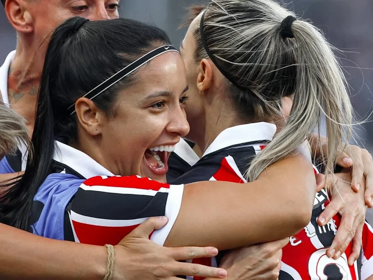 São Paulo anuncia venda recorde de ingressos no futebol feminino