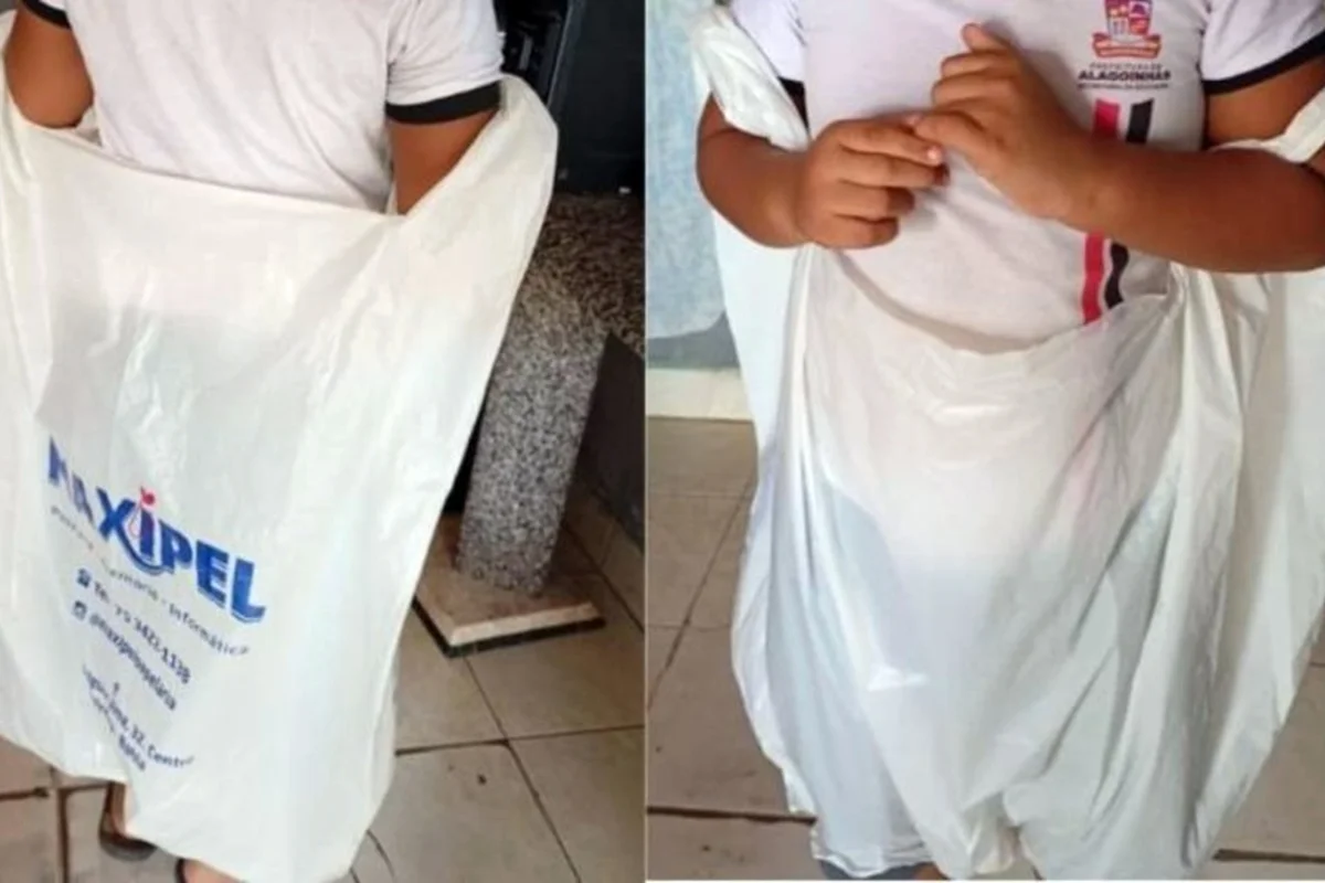 Autista faz cocô em fralda e escola o manda para casa em saco plástico