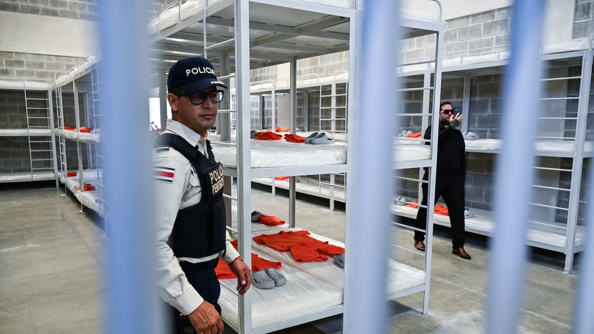 Costa Rica inaugura presídio inspirado em megaprisão de Bukele