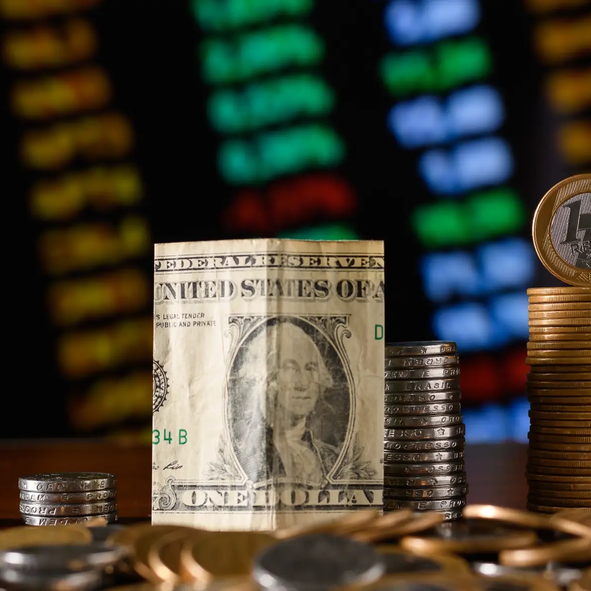 Ibovespa enfrenta novo teste com duas pesquisas eleitorais na reta final do segundo turno