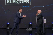 Campanhas de Lula e Flávio trocam acusações em meio a “desafio de sigilos”