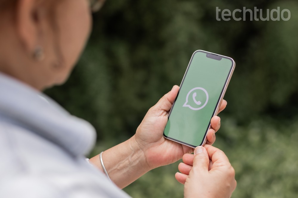 Entenda por que o WhatsApp pode exigir a atualização do celular — Foto: Mariana Saguias/TechTudo