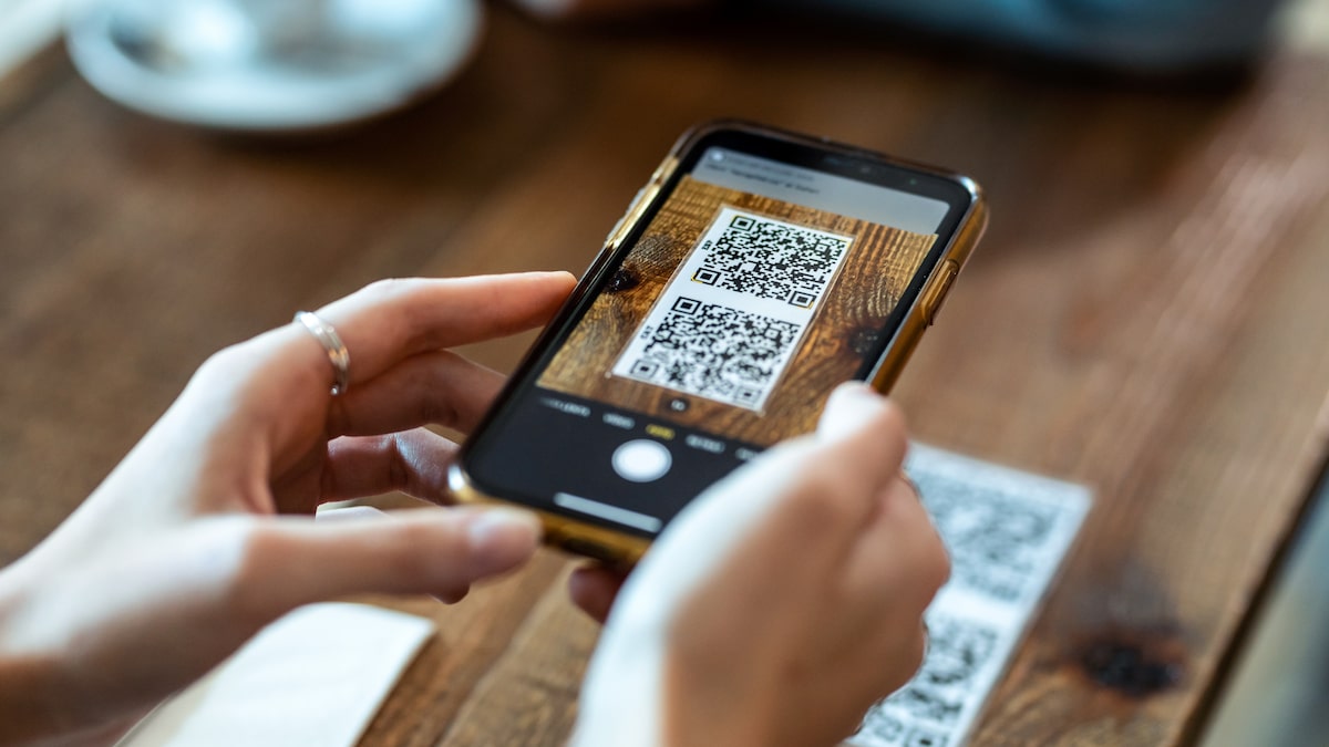 Restaurantes adotam taxa de reserva para clientes; vote se você é a favor ou contra a medida