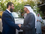 O presidente Cheque Mohamed e o sírio Al Shara discutem a segurança regional em ligação telefônica
