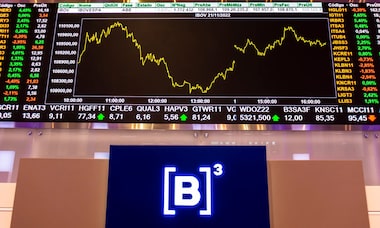 Ibovespa chega ao último pregão antes da eleição com payroll e petróleo acima de US$ 100