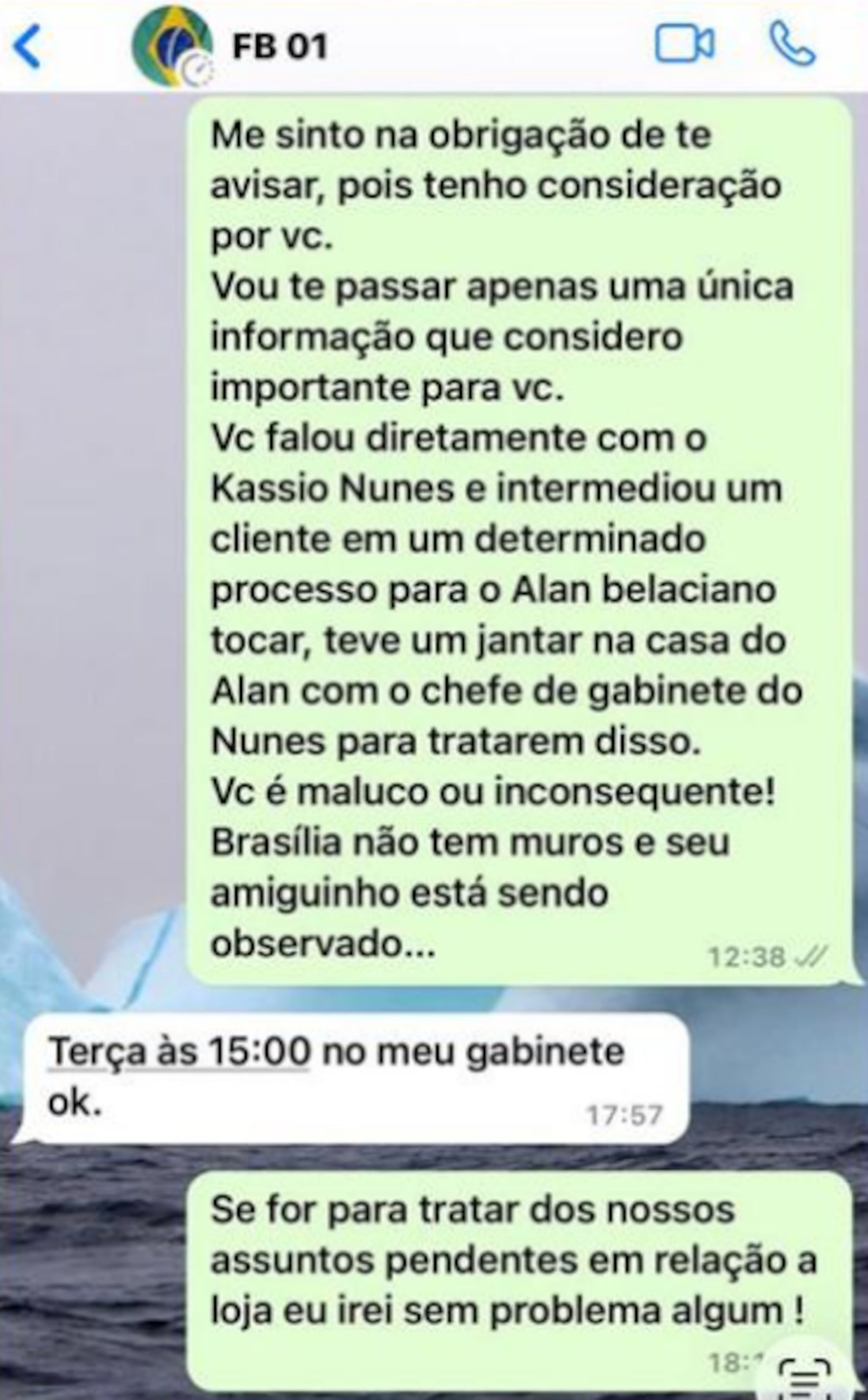Mensagem de Santini para Flávio Bolsonaro cita o ministro Kassio Nunes Marques Reprodução