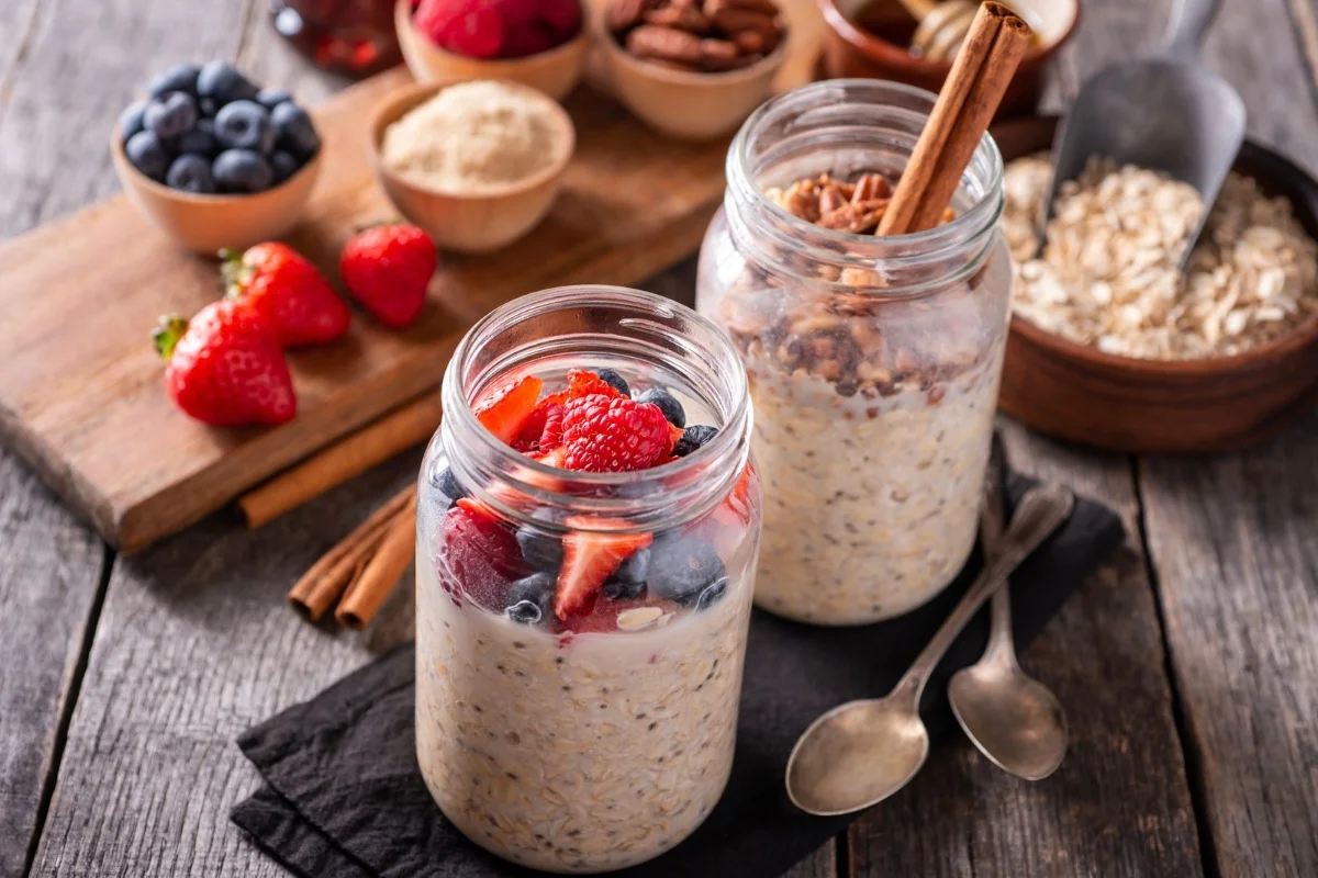 Imagem da matéria: Melhor que pão? Overnight oats é rica em fibras para o café da manhã